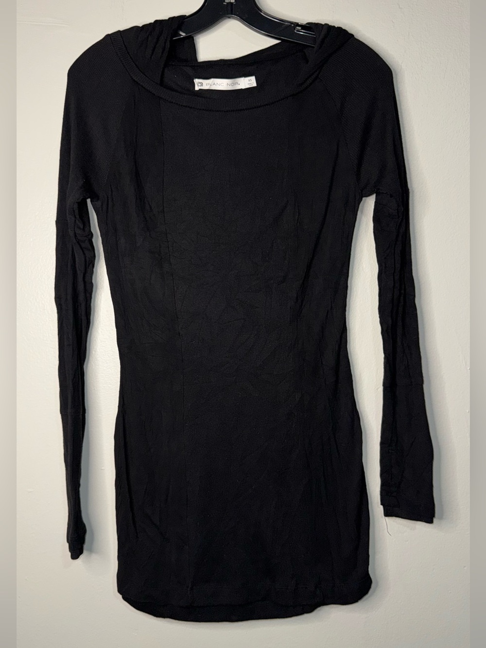blanc noir Black Long-Sleeve Hooded Mini Dress